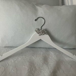 Custom Bridal Hanger 🤍